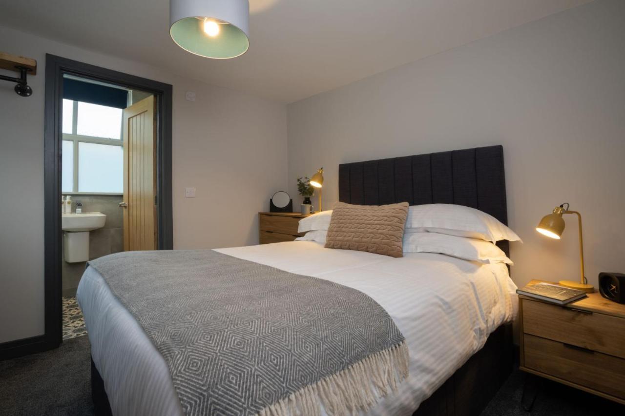 Spacious - Contemporary 2Br Apartment - Central Ambleside - Parking Extérieur photo